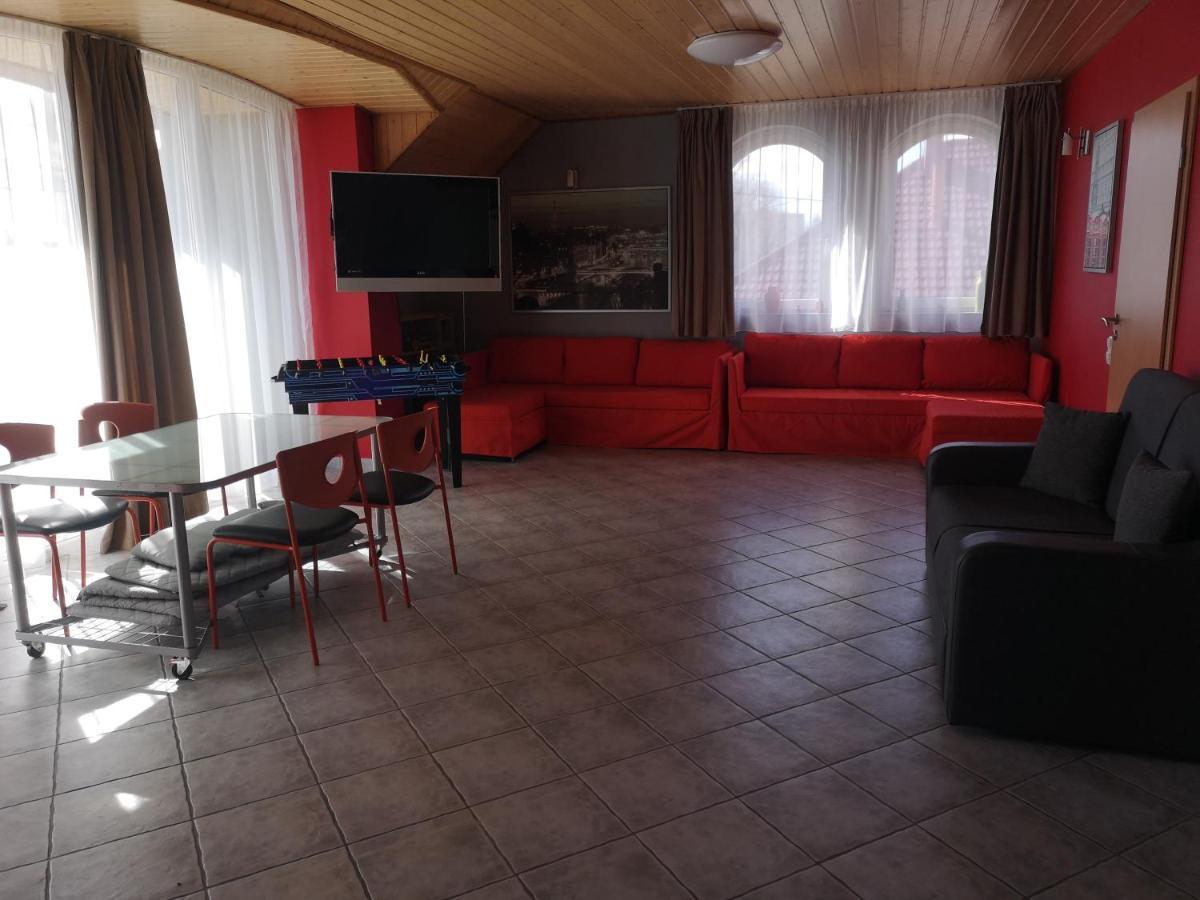 Szigeti Apartmanhaz 페치 외부 사진