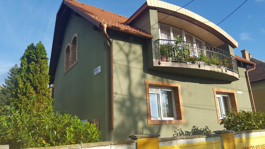 Szigeti Apartmanhaz 페치 외부 사진